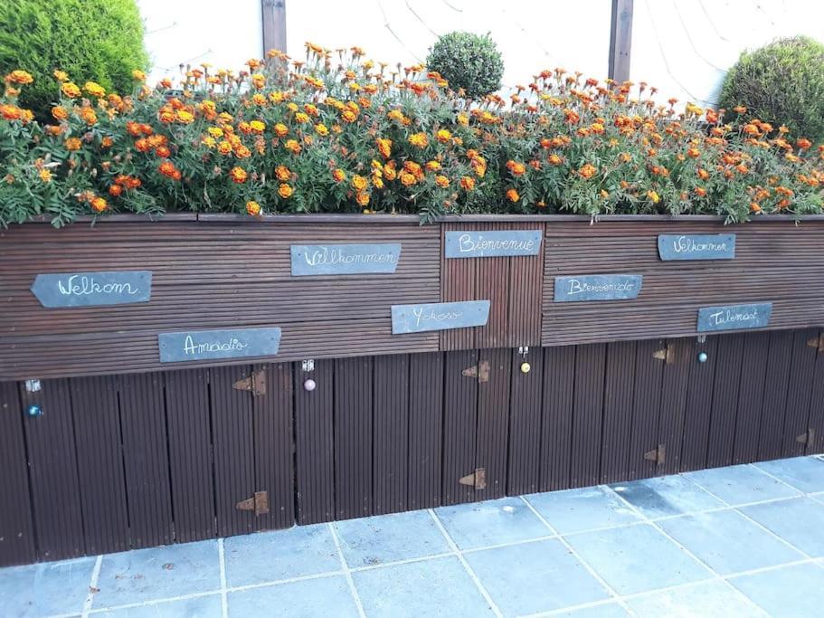 וורבירס Studio Au Jardin Fleuri מראה חיצוני תמונה